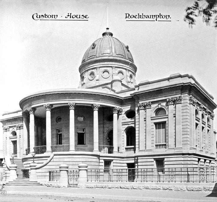 Exterior of customs house in Rockhampton built in a grand Roman style