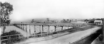 View of Victoria Bridge in early Brisbane history